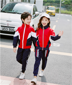 冬季中小學生服裝（紅白黑）