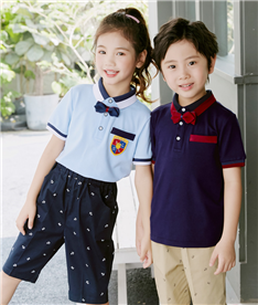 夏季中小學生運動服裝近照（淺藍深紫）